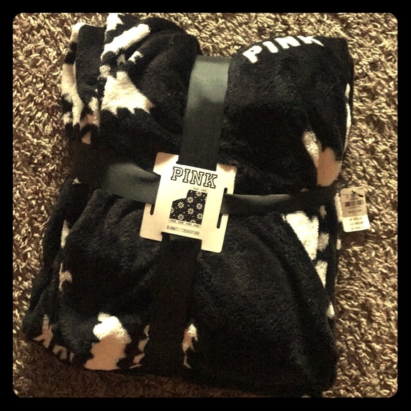 PINK Victoria's Secret Other - Victoria secret blanket NWT